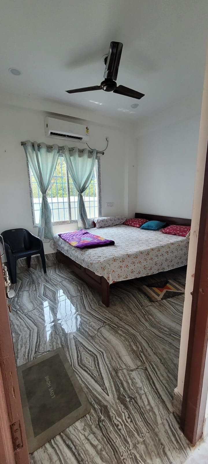 Gour Gadadhar Guest House